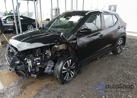 2020 Nissan Kicks Sv Xtronic Cvt z USA, uszkodzony, nr VIN 3N1CP5CV1LL531067